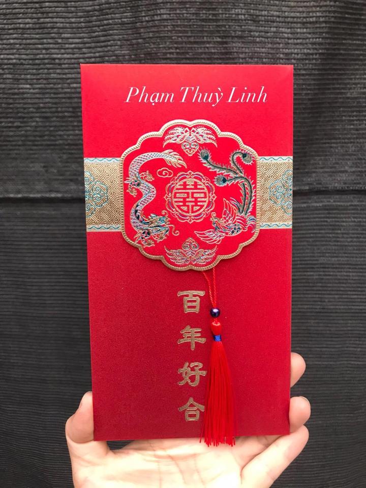 Lì xì TUA size nhỡ-duoc-ban-tai-Phạm Thuỳ Linh