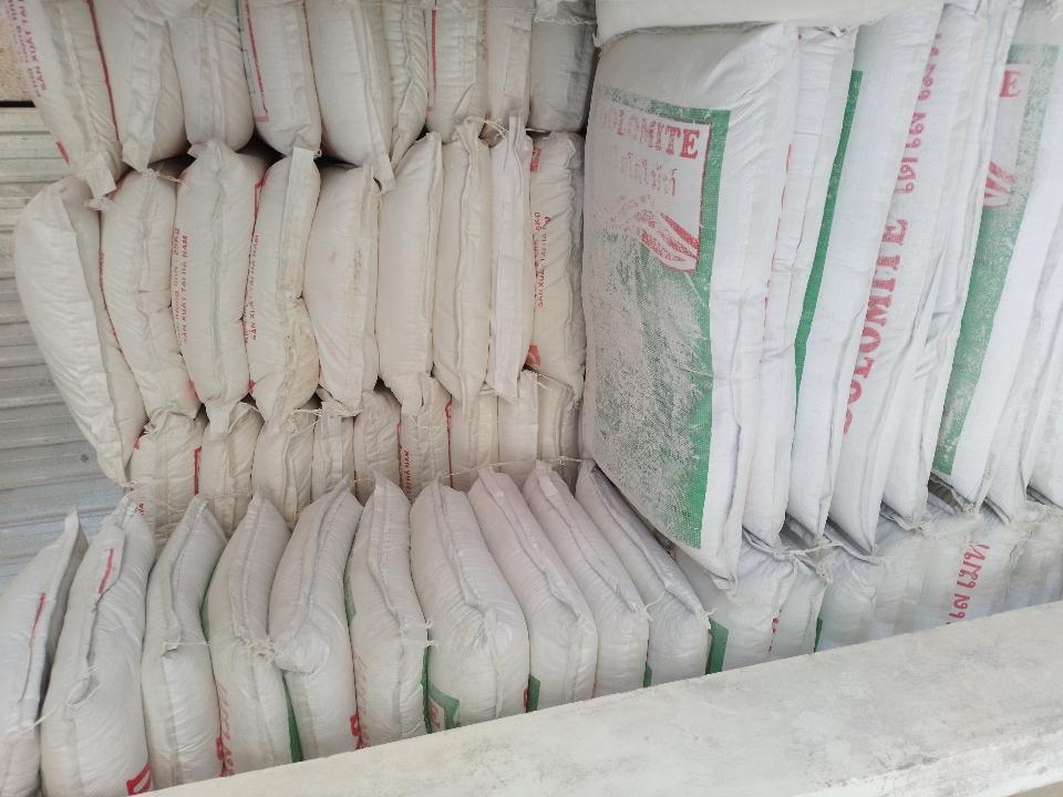 Dolomite-duoc-ban-tai-ĐẠI LÝ THỨC ĂN - THUỐC - VÔI - HOÁ CHẤT THỦY SẢN TUYẾT QUYỀN