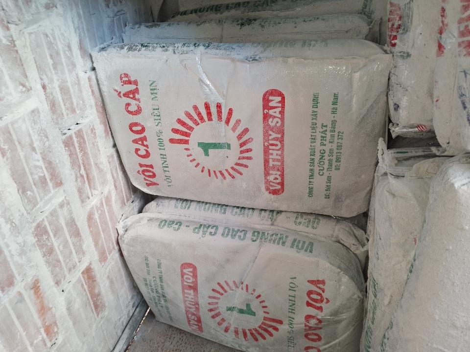Vôi nóng-duoc-ban-tai-ĐẠI LÝ THỨC ĂN - THUỐC - VÔI - HOÁ CHẤT THỦY SẢN TUYẾT QUYỀN