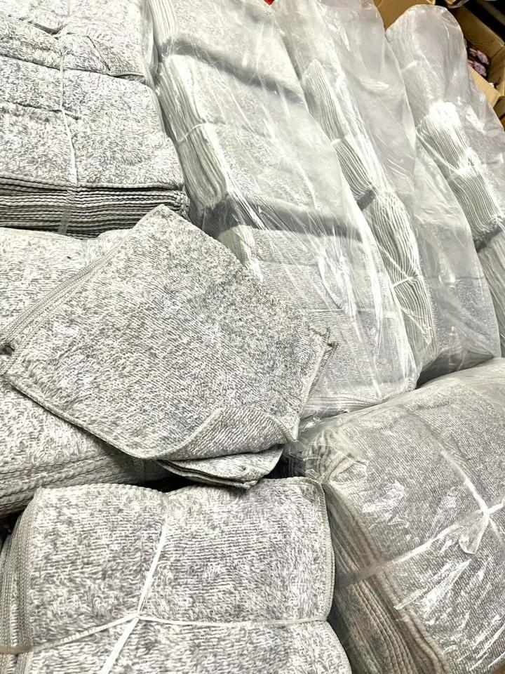 Khăn lau đa năng xám-duoc-ban-tai-VĂN PHÒNG PHẨM QUỐC ANH