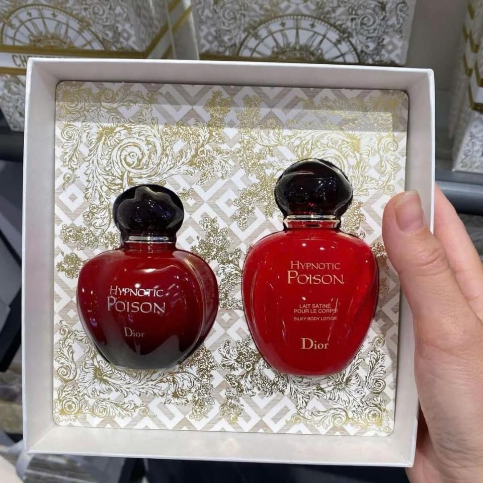 Set Dior Hypnotic Poison Edt 50ml + Body lotion 75ml-duoc-ban-tai-0352842688