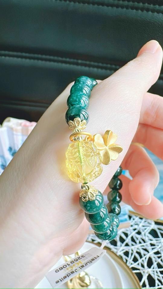 Lam ngọc Guatemala Type A kèm giấy kiểm định mix charm hổ phách cực đẹp-duoc-ban-tai-0352842688