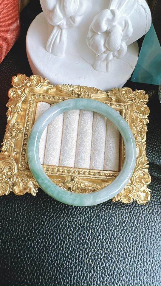 Vòng Cẩm thạch Myanmar loại A thiên nhiên Size 54,8mm bản 7,5ly-duoc-ban-tai-0352842688