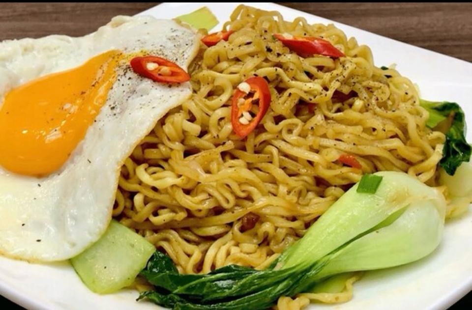 Mì xào trứng ốp la-duoc-ban-tai-Shop giày Ốc - Giày Nữ Thời Trang