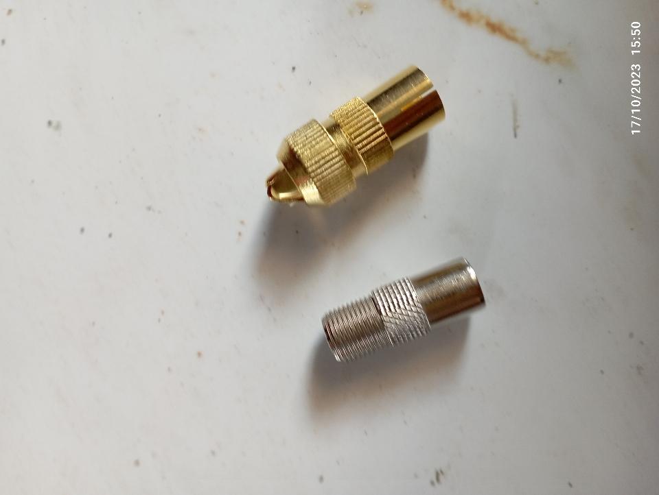 Rắc ăn ten đực cái -duoc-ban-tai-Điện máy Huyền Đoàn