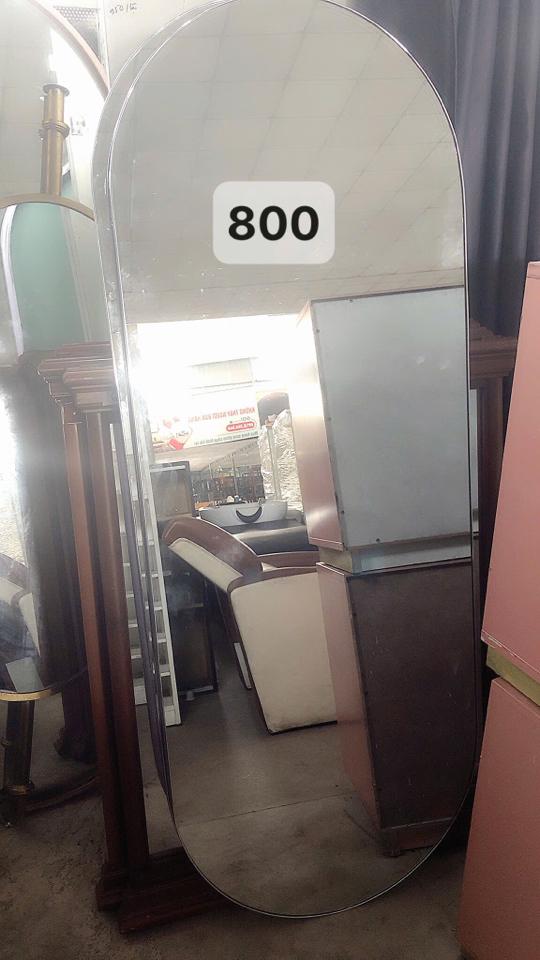 Kính toàn thân theo tường-duoc-ban-tai-CHODOCUVUNGTAU.VN