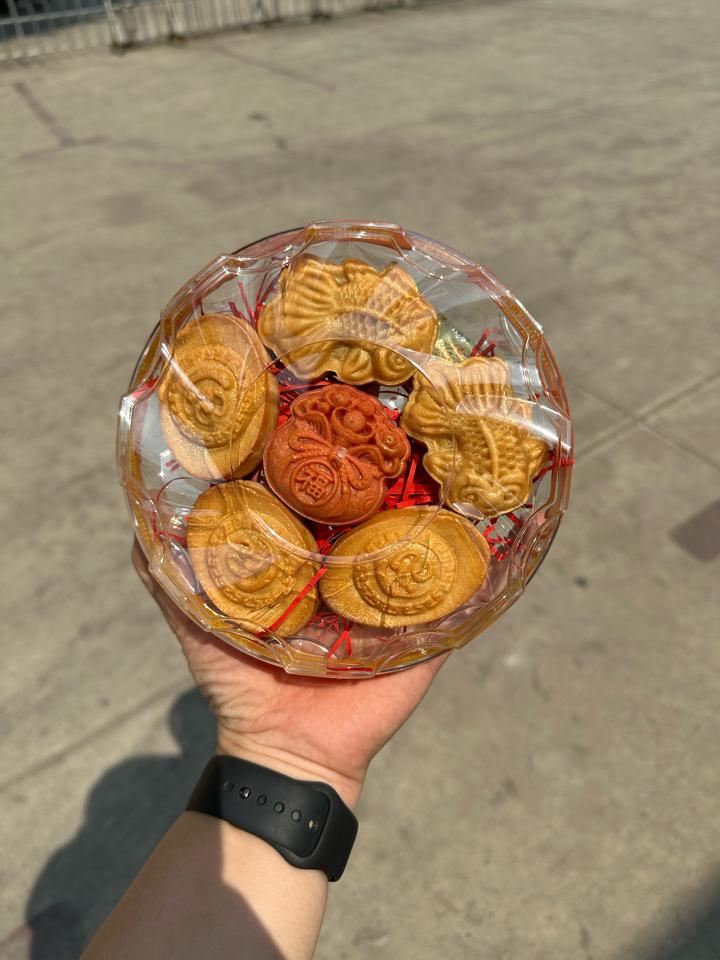 Set 6 bánh nhân thơm-duoc-ban-tai-Mr Tú Authentic