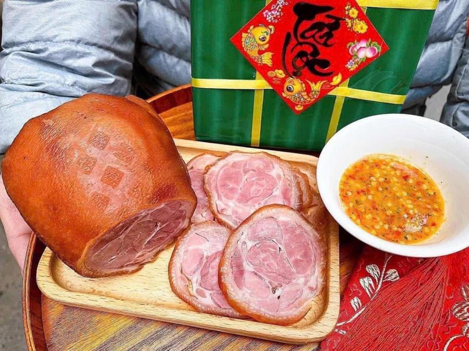 Chân Giò Hun Khói-duoc-ban-tai-Bếp Vị Bắc