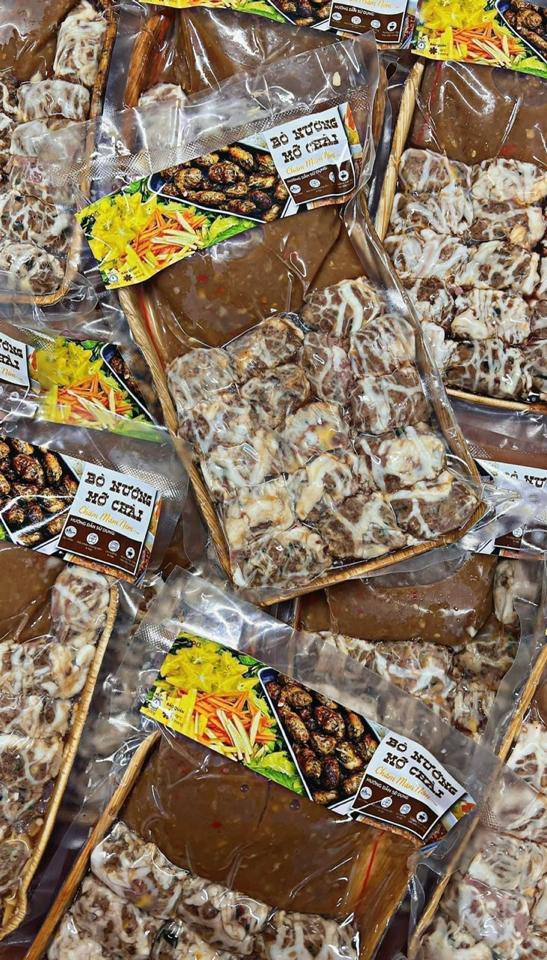 Bò cuốn mỡ chài nướng-duoc-ban-tai-Bếp Vị Bắc
