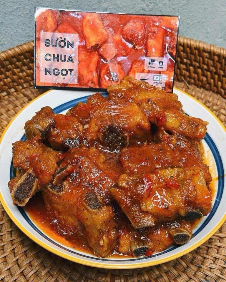 Sườn xào chua ngọt-duoc-ban-tai-Bếp Vị Bắc