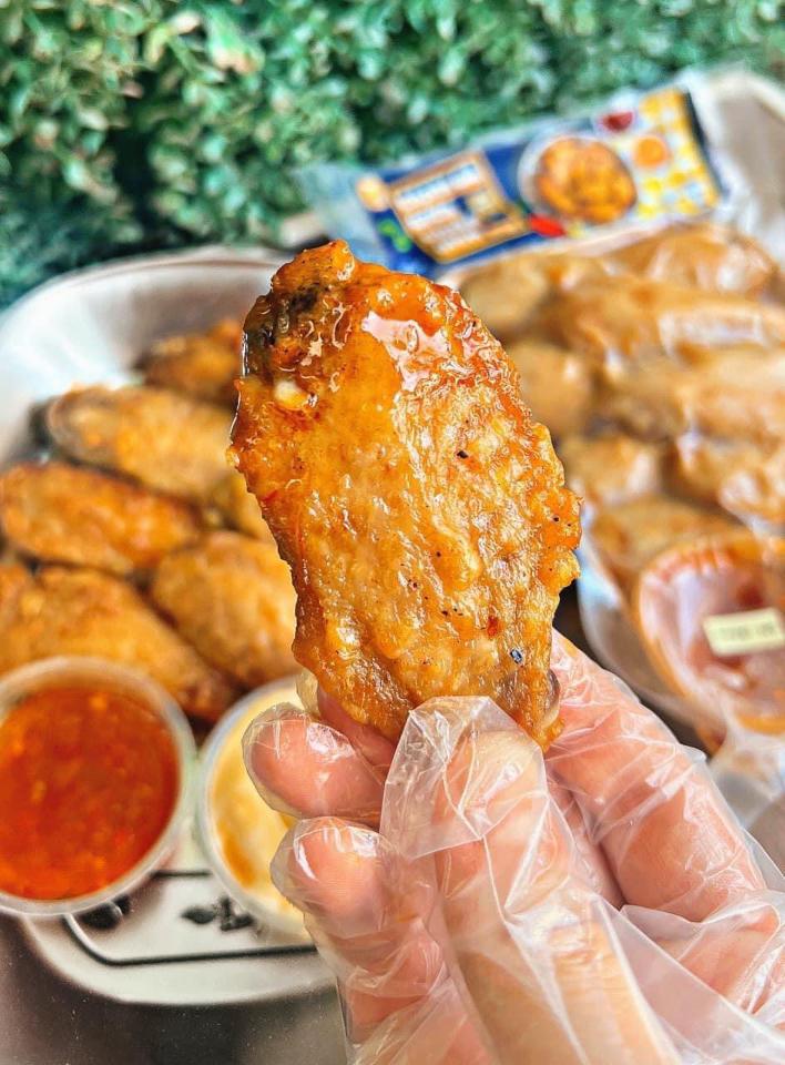 Cánh Gà giữa chiên giòn-duoc-ban-tai-Bếp Vị Bắc