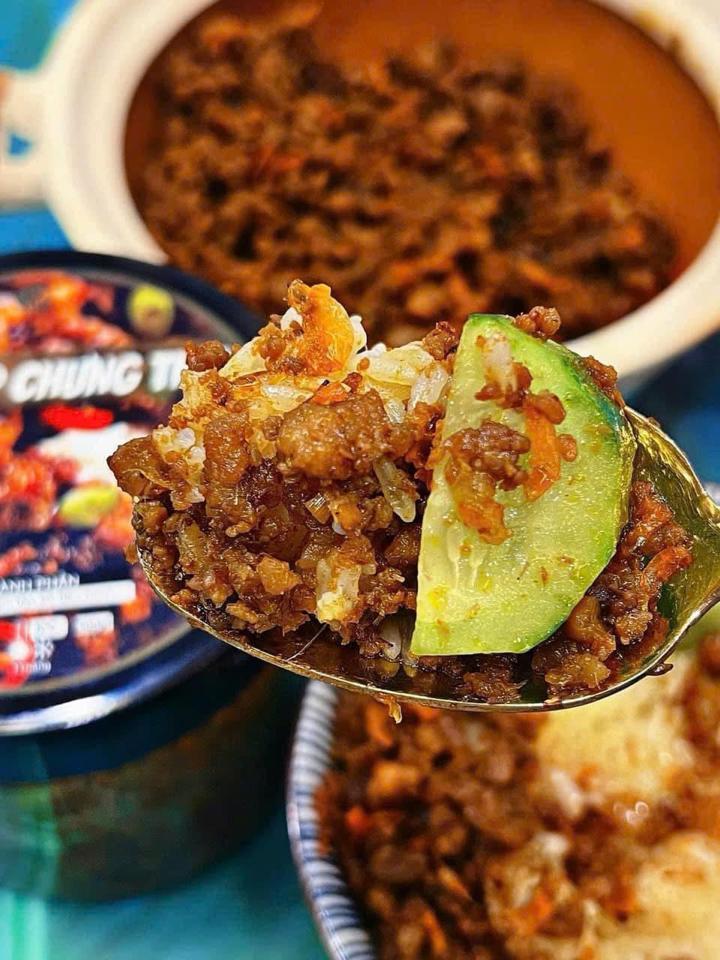 Mắm tép chưng thịt đặc biệt-duoc-ban-tai-Bếp Vị Bắc