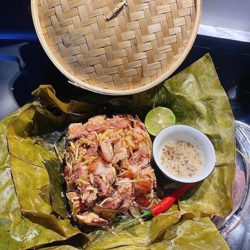 Lợn Mán bọc lá chuối-duoc-ban-tai-Bếp Vị Bắc