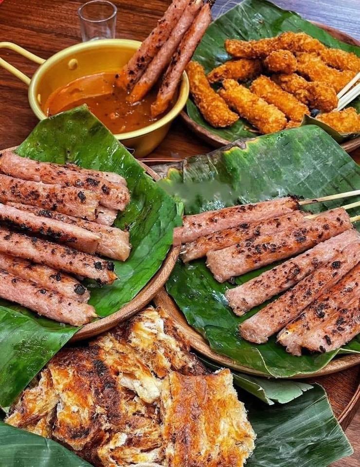 Nem nướng Ấu Triệu-duoc-ban-tai-Bếp Vị Bắc