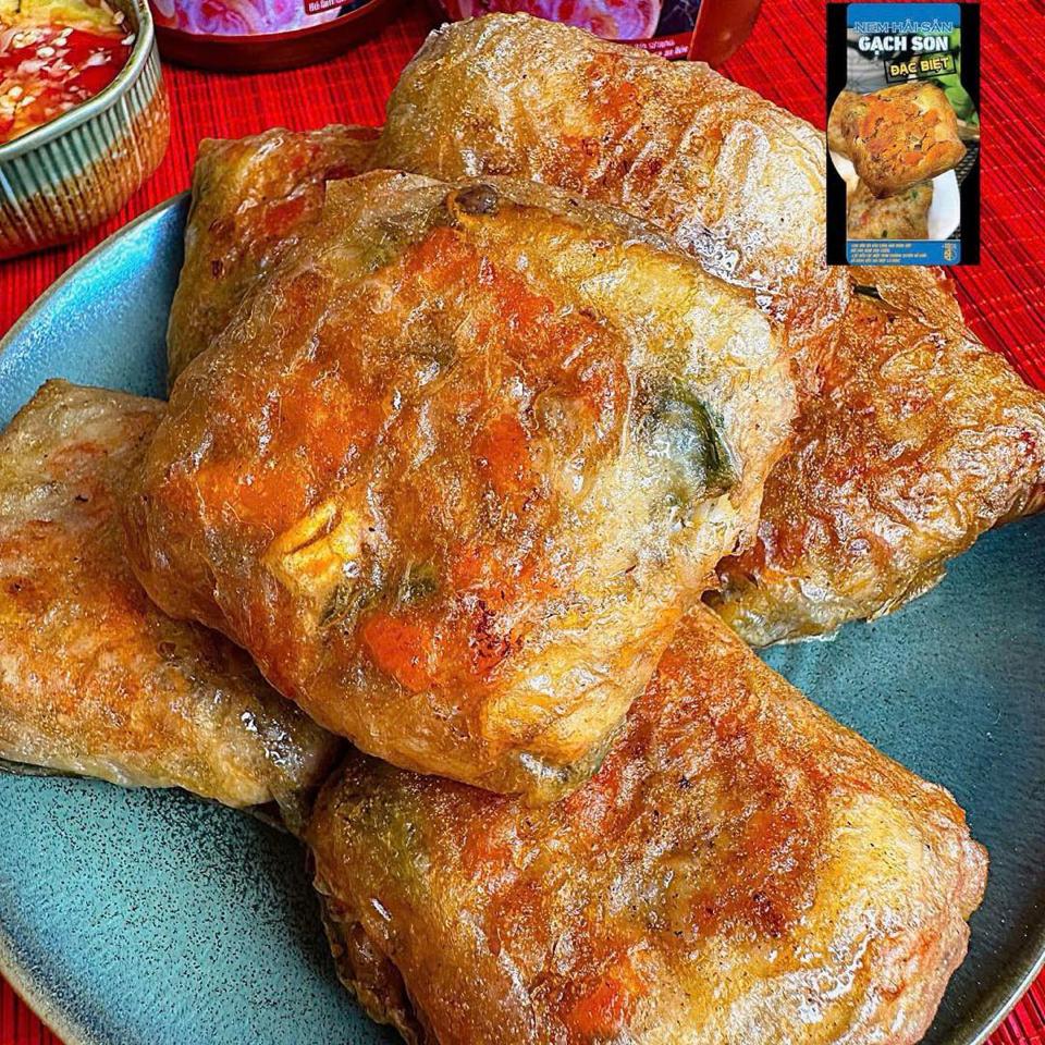 Nem Hải Sản gạch son-duoc-ban-tai-Bếp Vị Bắc