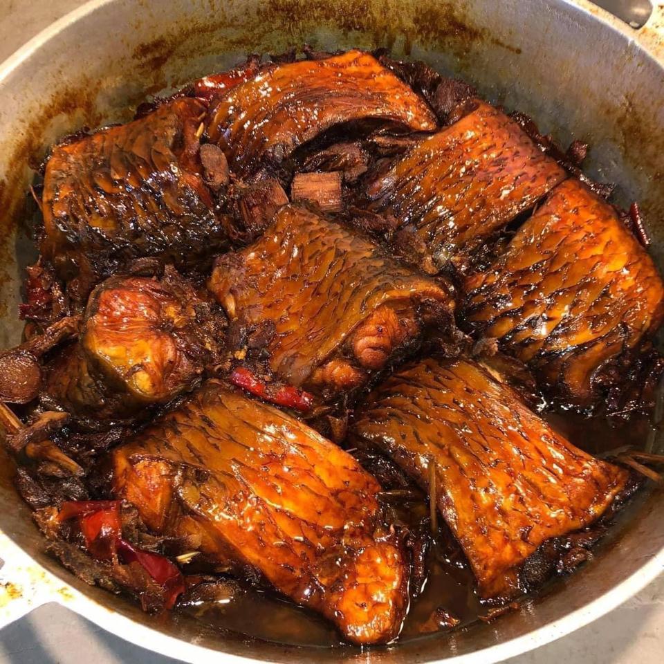 Cá trắm kho riềng đb-duoc-ban-tai-Bếp Vị Bắc