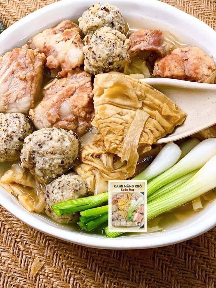 Canh măng sườn mọc-duoc-ban-tai-Bếp Vị Bắc