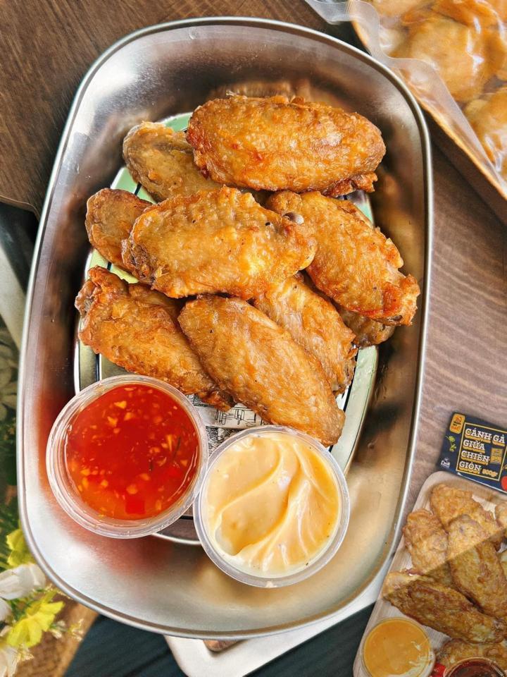 Cánh Gà giữa chiên giòn-duoc-ban-tai-Bếp Vị Bắc