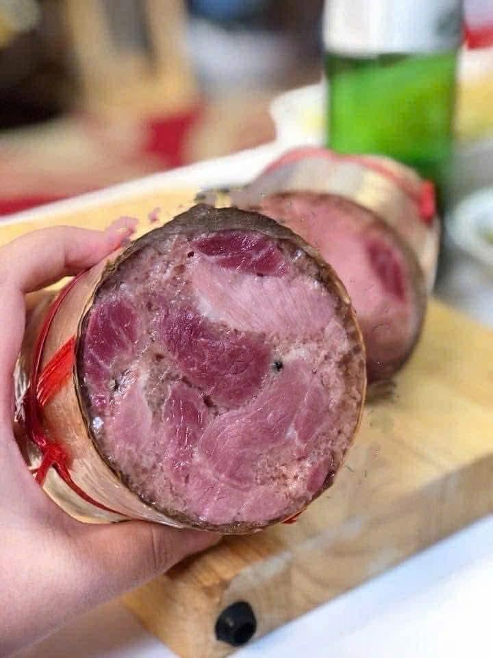 Chân Giò Nụ Mị-duoc-ban-tai-Bếp Vị Bắc