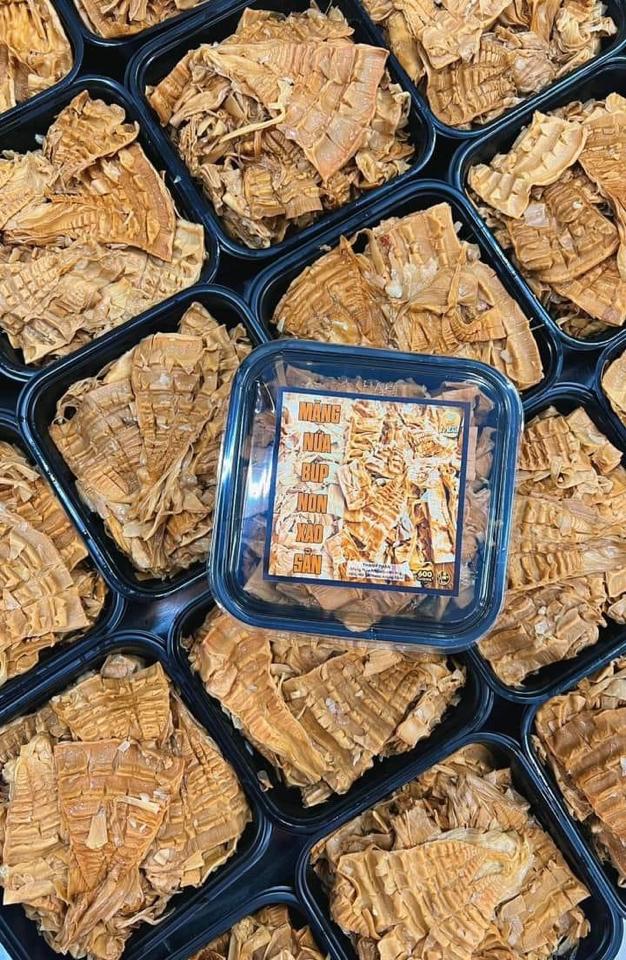Măng búp khô xào sẵn-duoc-ban-tai-Bếp Vị Bắc