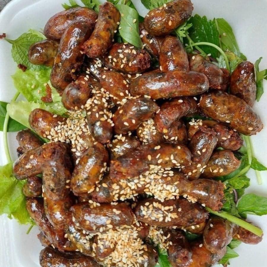 Dồi Dê Núi-duoc-ban-tai-Bếp Vị Bắc