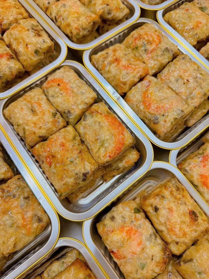 Nem Tôm Tươi Thịt Truyền Thống-duoc-ban-tai-Bếp Vị Bắc