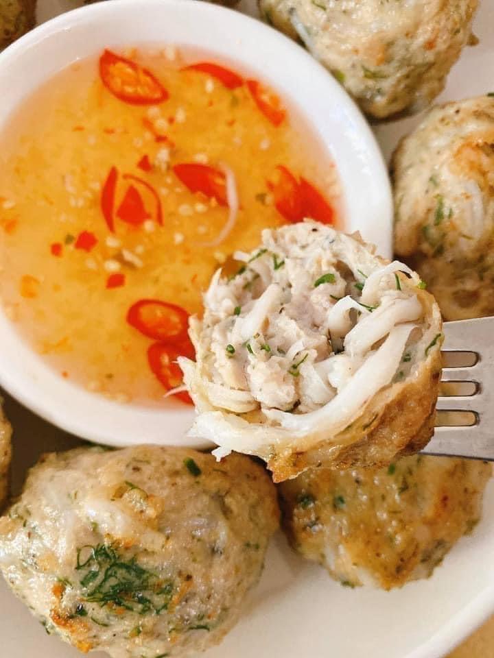 Chả cá ngần Sông Đà-duoc-ban-tai-Bếp Vị Bắc