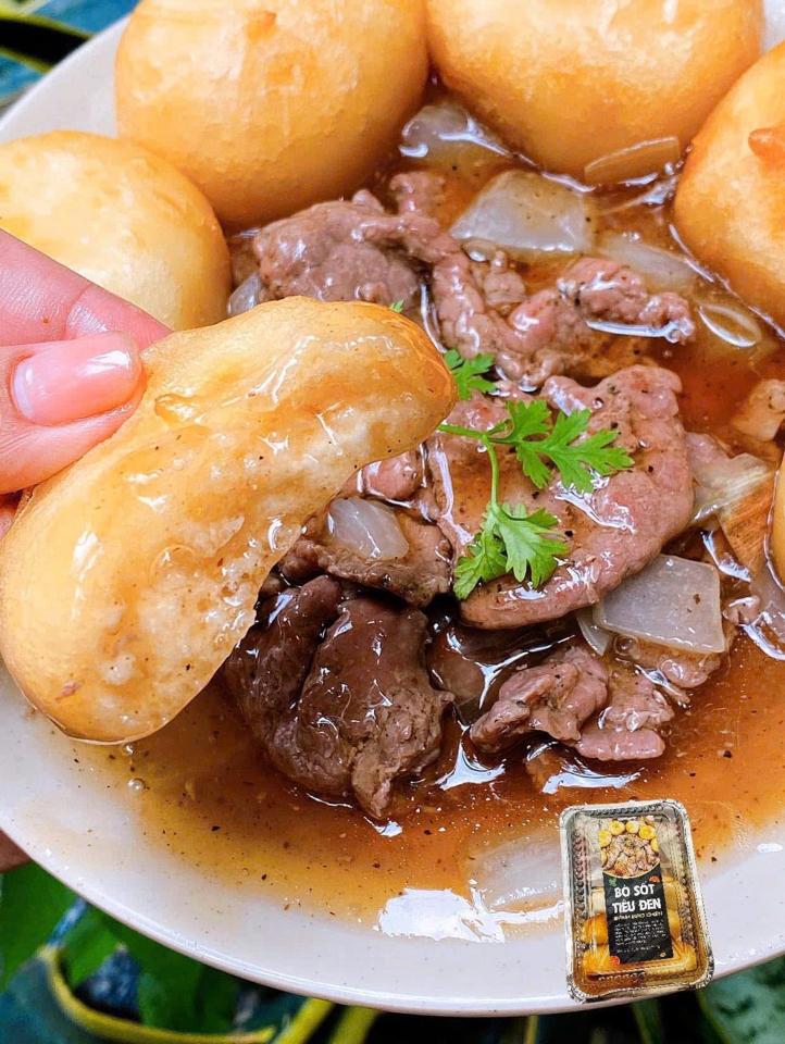 Bò sốt tiêu đen bánh bao chiên-duoc-ban-tai-Bếp Vị Bắc