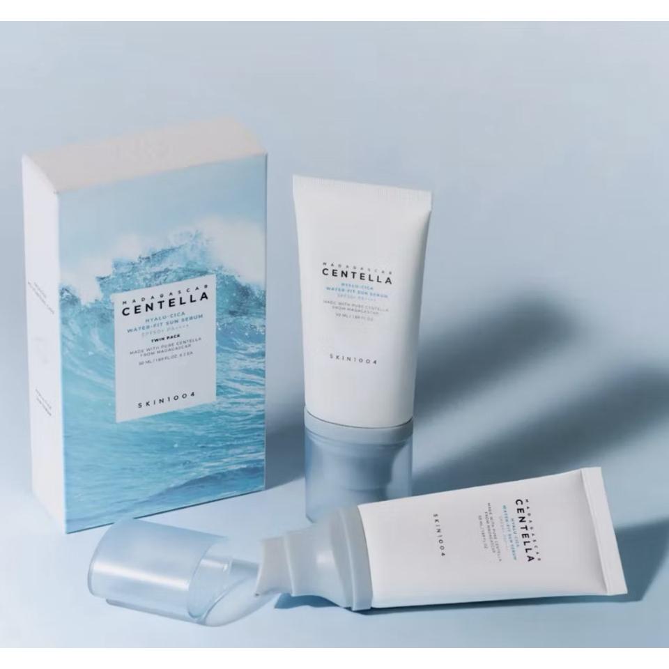 Kem chống nắng dưỡng ẩm SKIN1004 Madagascar Centella Hyalu-Cica Water-Fit Sun Serum 50ml-duoc-ban-tai-Lục Hồng Vân -Mrakybeauty