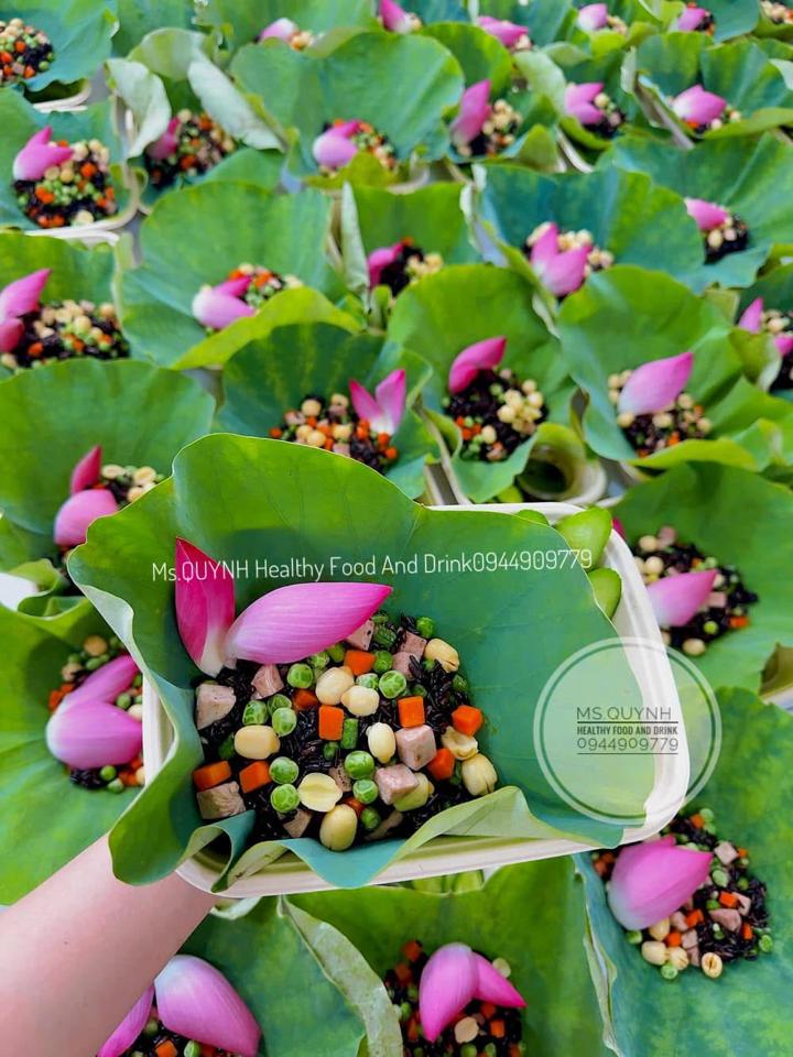 Cơm Lứt Lá Sen -duoc-ban-tai-Ms.Quynh Healthy Food