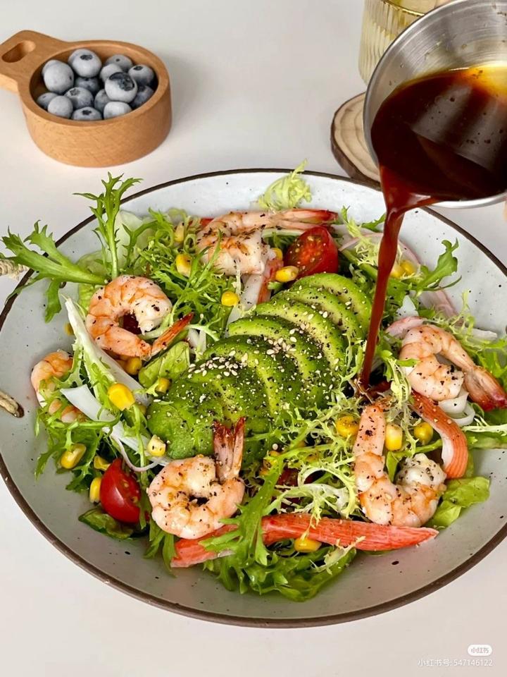 Salad Tôm Bơ -duoc-ban-tai-Ms.Quynh Healthy Food