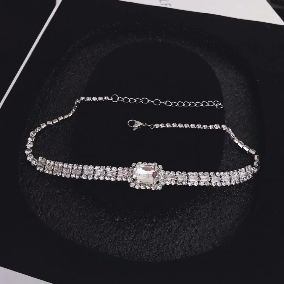 0121 Vòng cổ đính đá -duoc-ban-tai-Phụ Kiện MÂY 1992 ACCESSORIES