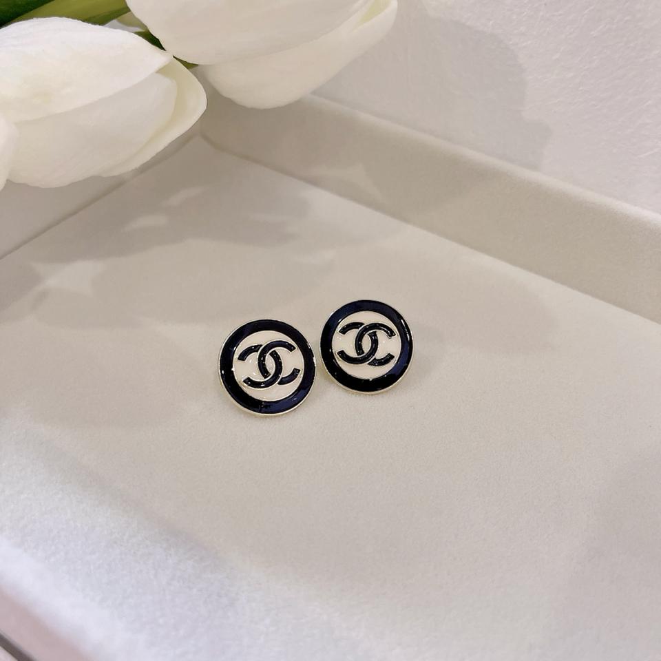 0070 Bông tai CN tròn-duoc-ban-tai-Phụ Kiện MÂY 1992 ACCESSORIES