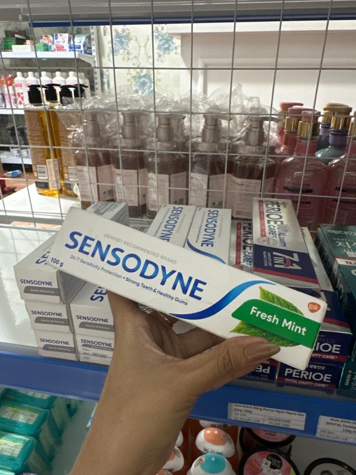Kem đánh răng sensodyne bạc hà 100g-duoc-ban-tai-GenZstore