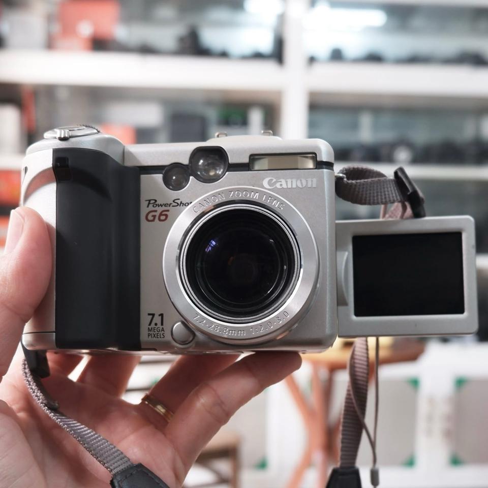 Canon PowerShot G6, màn hình lật-duoc-ban-tai-Máy Ảnh Shop