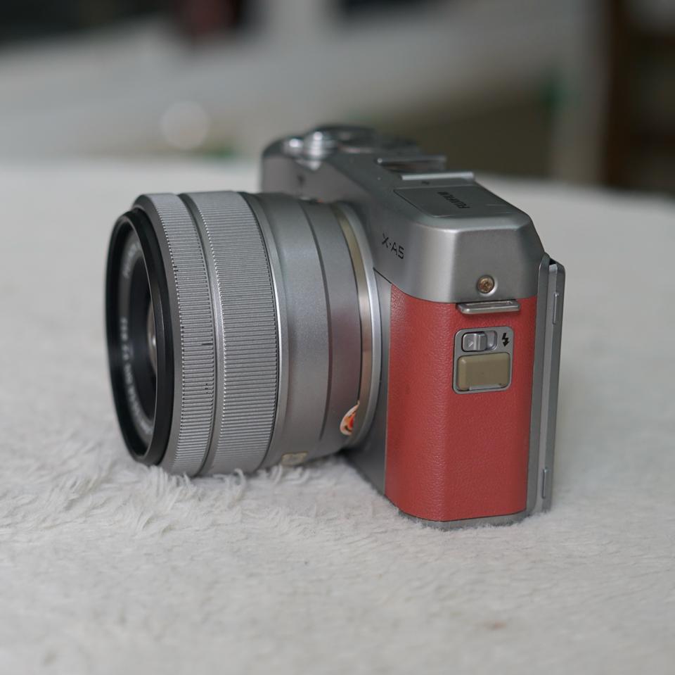 MÁY ẢNH FUJIFILM X-A5 + KIT 15-45MM, use, đẹp-duoc-ban-tai-Máy Ảnh Shop