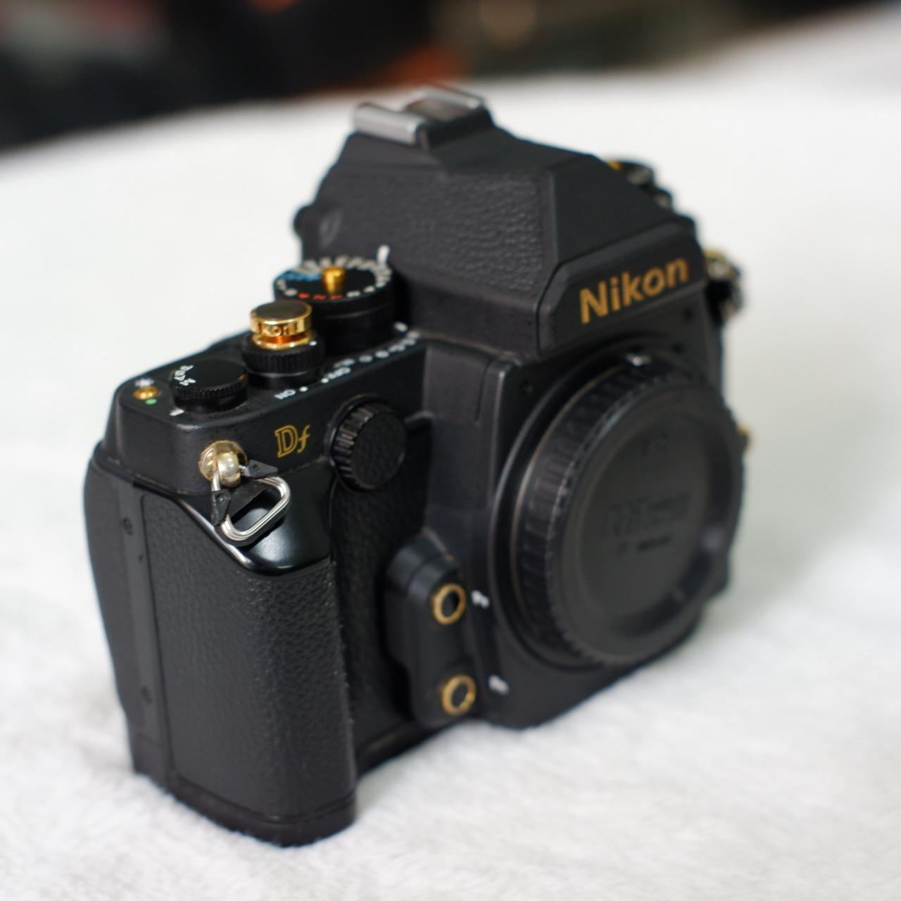 BODY NIKON DF GOLD , MỚI 98%-duoc-ban-tai-Máy Ảnh Shop