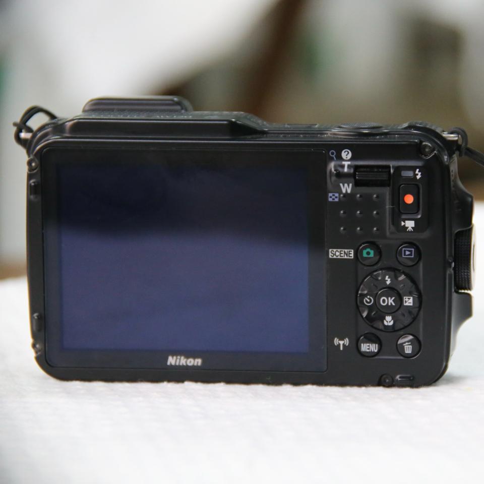 Máy ảnh KTS chống nước Nikon Coolpix AW120-duoc-ban-tai-Máy Ảnh Shop