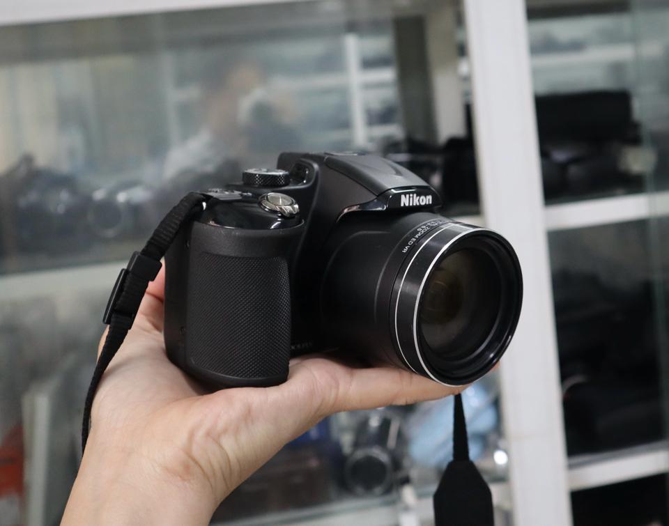 Máy ảnh NIKON COOLPIX P600-duoc-ban-tai-Máy Ảnh Shop
