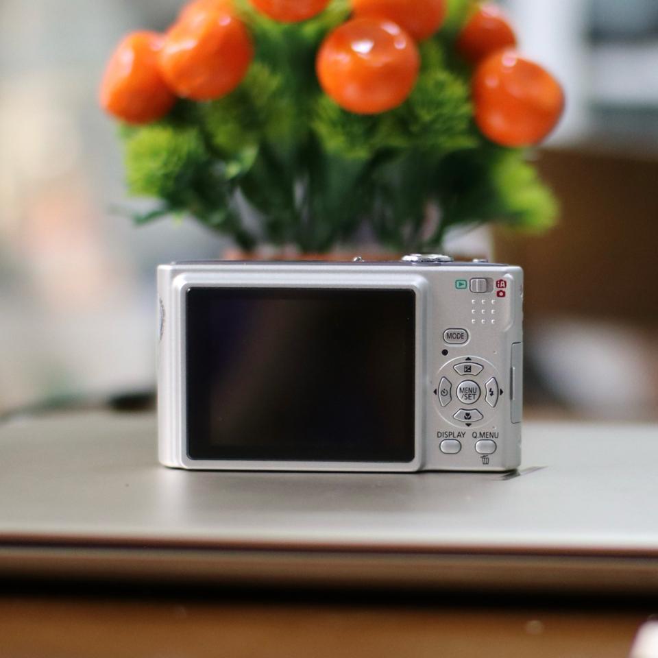 Máy ảnh Panasonic Lumix DMC-FS3-duoc-ban-tai-Máy Ảnh Shop