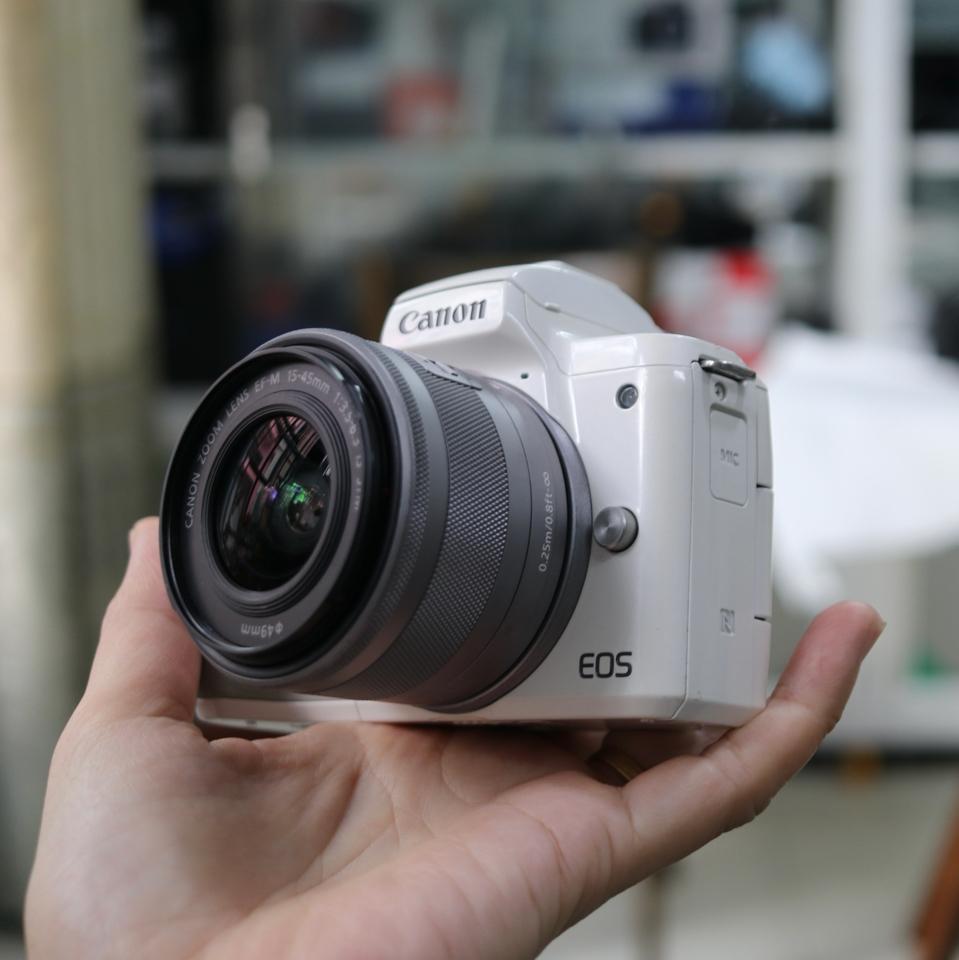 Canon EOS M50 + 15-45mm, White, use-duoc-ban-tai-Máy Ảnh Shop