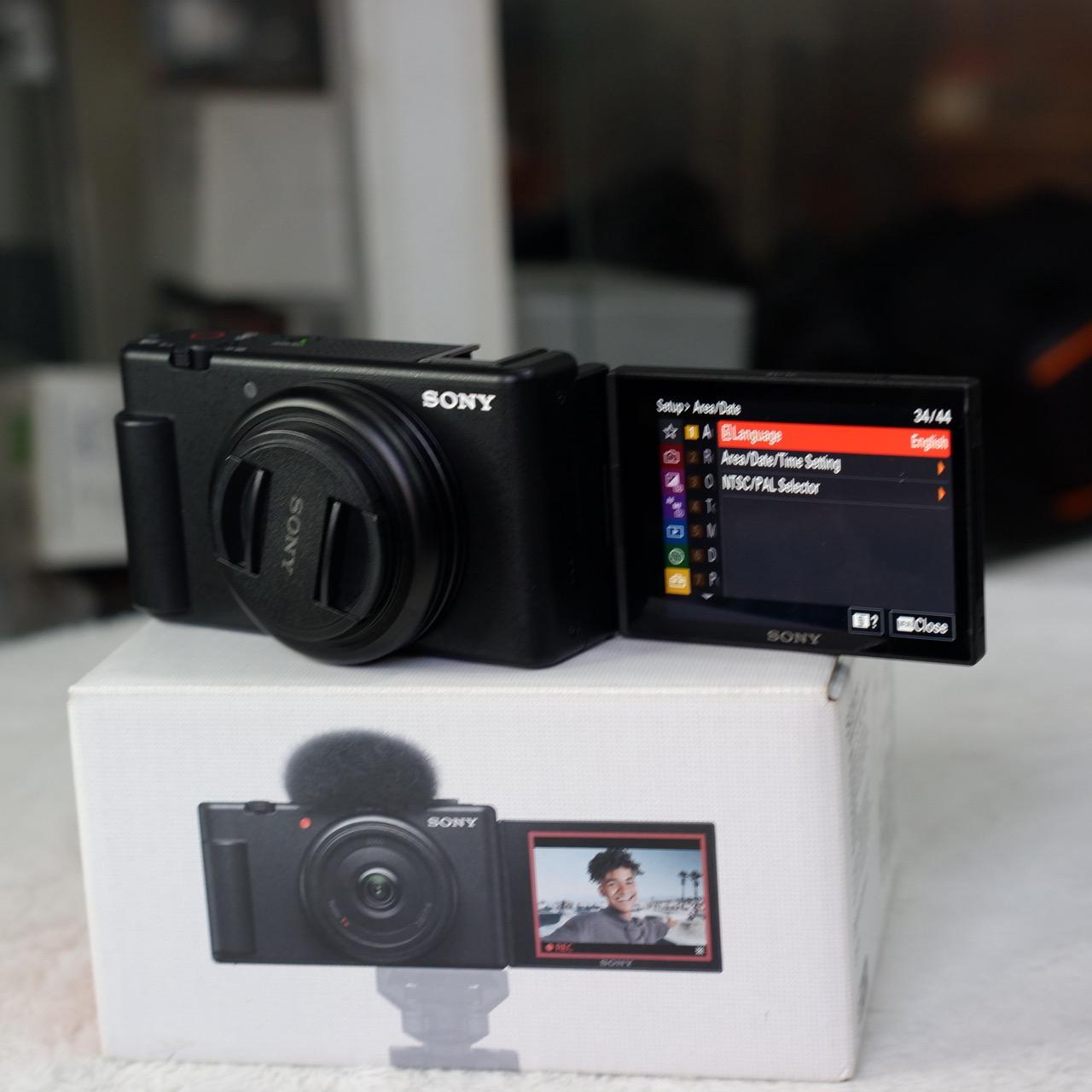 SONY Z-V1F FULLBOX LIKE NEW CÒN BẢO HÀNH DÀI-duoc-ban-tai-Máy Ảnh Shop