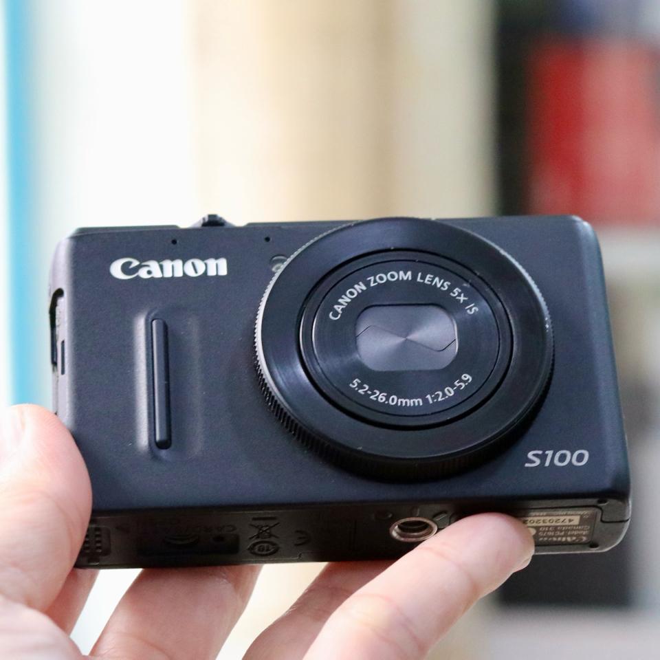 Canon S100-duoc-ban-tai-Máy Ảnh Shop