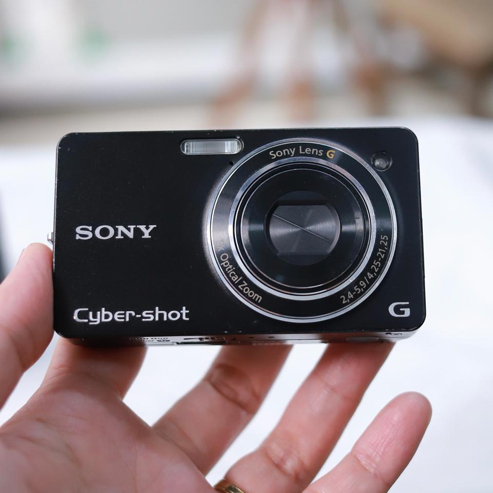 SONY CYBERSHOT WX1-duoc-ban-tai-Máy Ảnh Shop