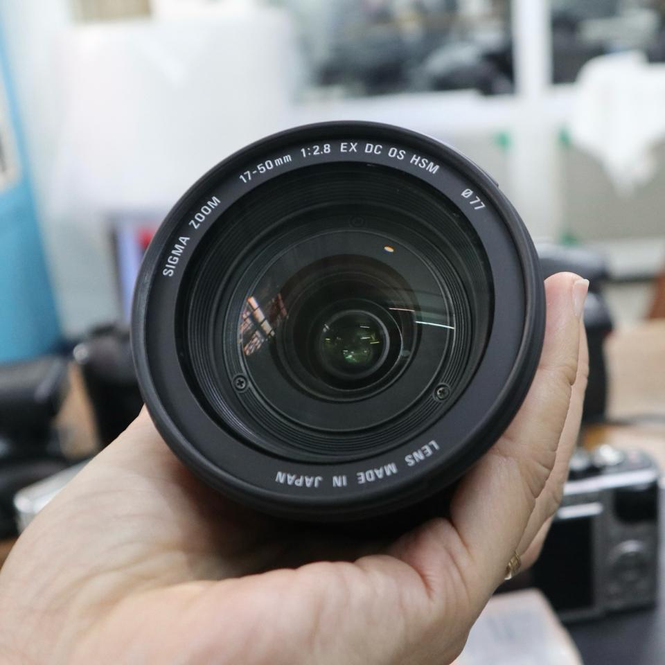 Ống kính Sigma 17-50mm f/2.8 EX DC OS HSM for Canon-duoc-ban-tai-Máy Ảnh Shop