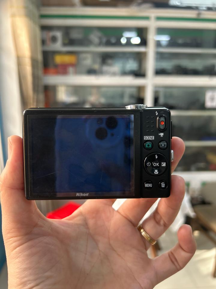 Nikon s6700-duoc-ban-tai-Máy Ảnh Shop