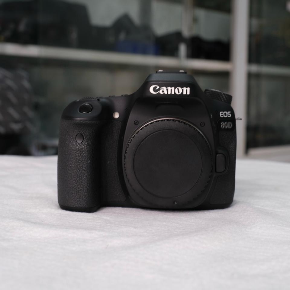 Máy ảnh Canon 80D ( body )-duoc-ban-tai-Máy Ảnh Shop