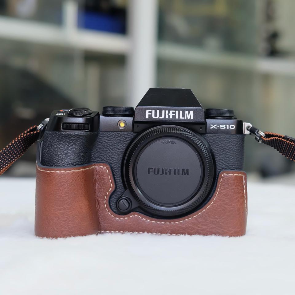 Máy ảnh Fujifilm X-S10-duoc-ban-tai-Máy Ảnh Shop