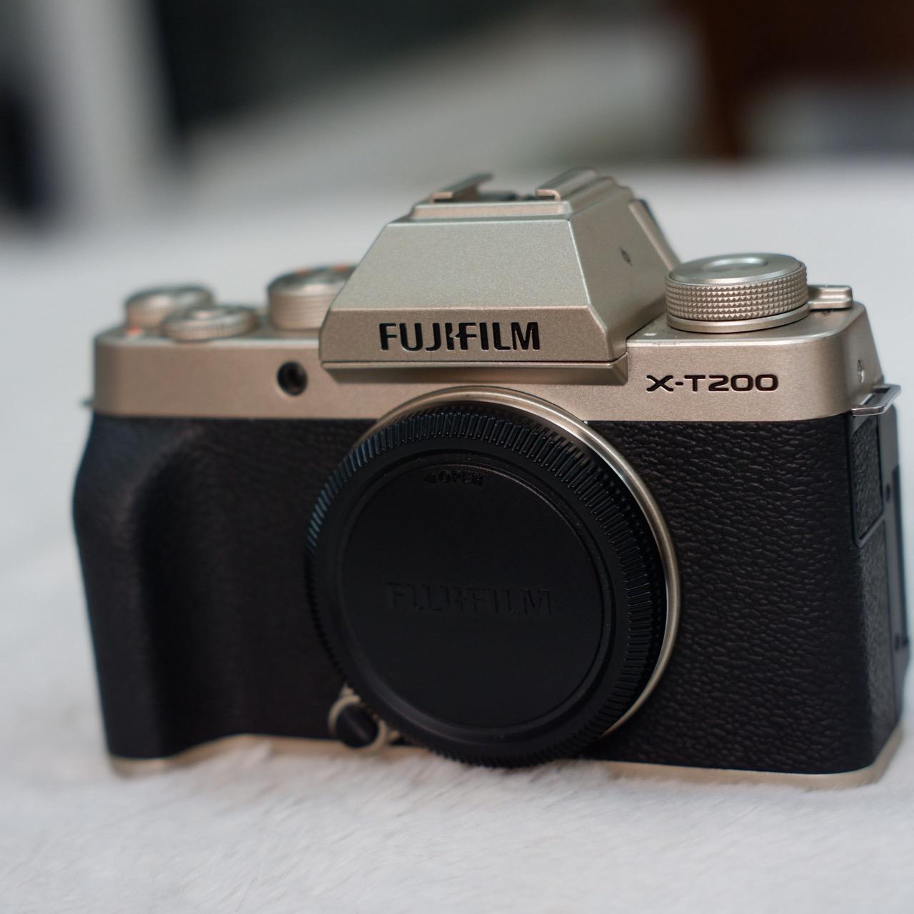 FUJIFILM X-T200  (BODY) , mới 99 %-duoc-ban-tai-Máy Ảnh Shop