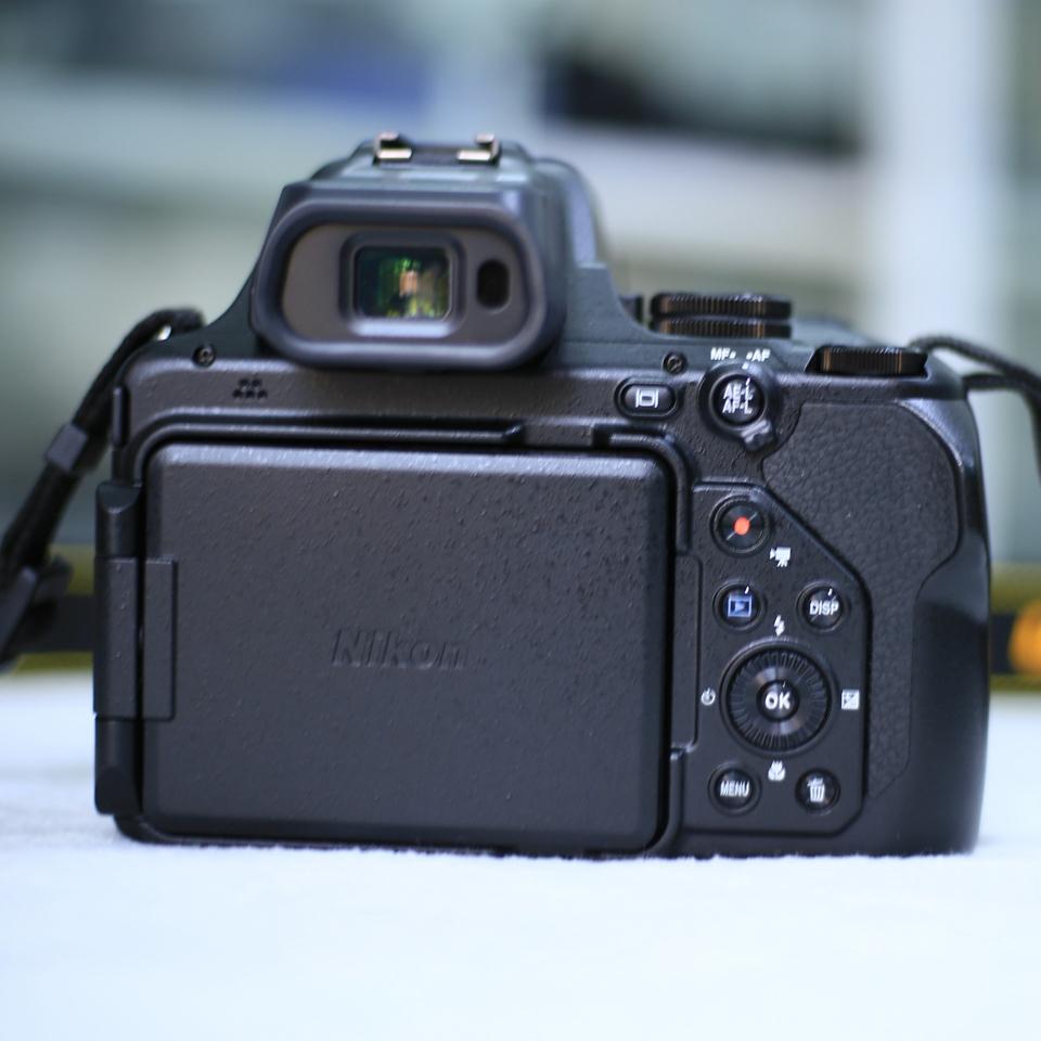 Nikon p1000, Hàng xài lướt -duoc-ban-tai-Máy Ảnh Shop